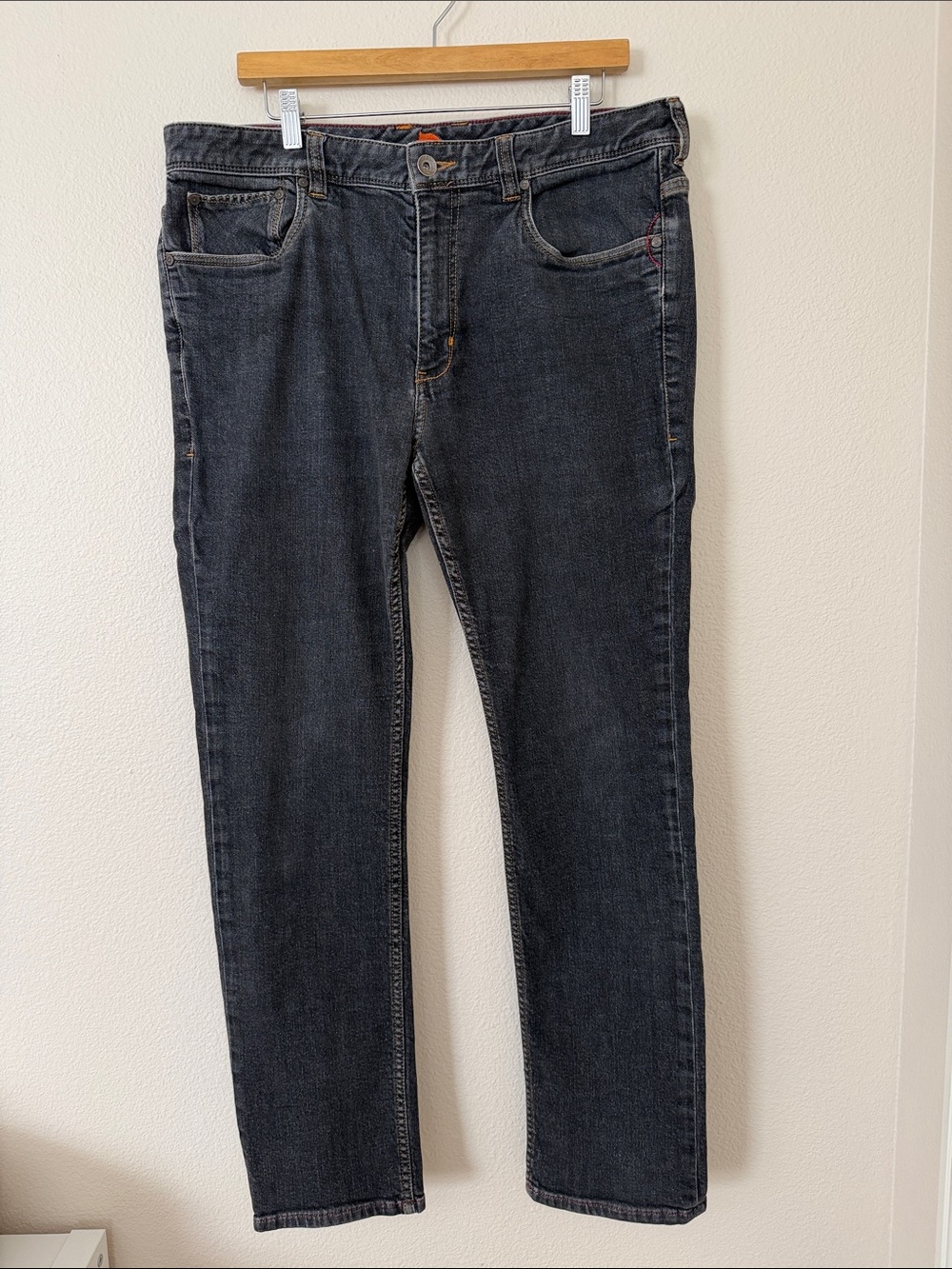Tommy Bahama Men's Straight-Leg Jeans 38